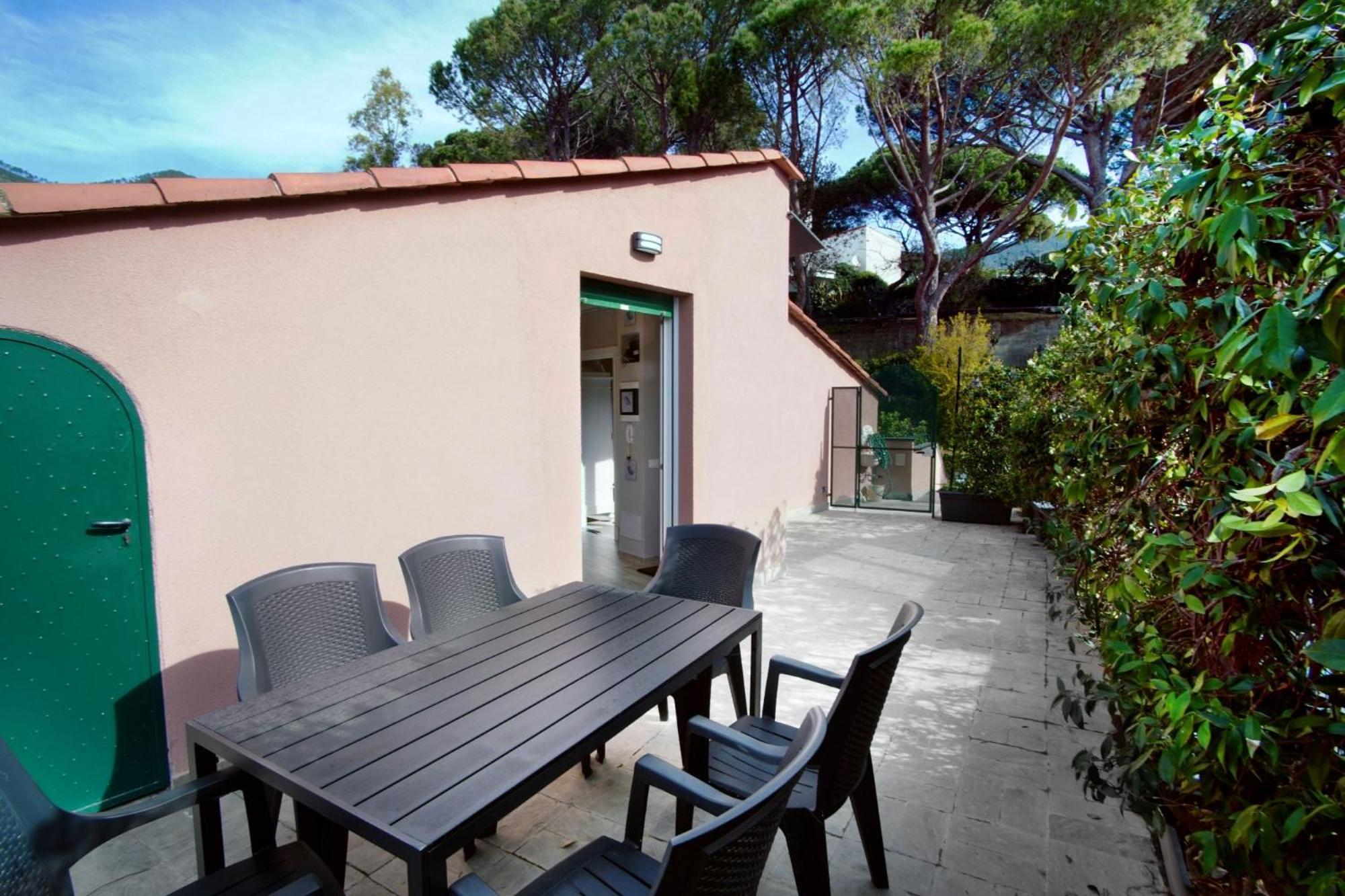 Monterosso Garden House Plus Apartment Monterosso al Mare Ruang foto